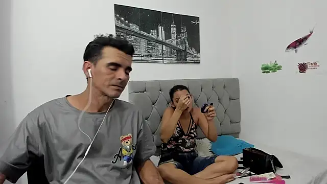 Sofi And Santy online show from 03-28-26, 01:39