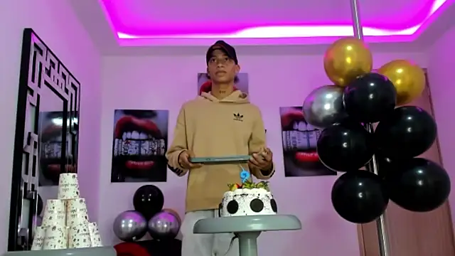 EMPIRE BOYS1 online show from 10-26-25, 07:25