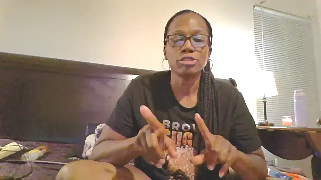 Snapshot of SweetCandy85 chatting on 11-03-25, 01:44 SweetCandy85 online show from 11-03-25, 01:44