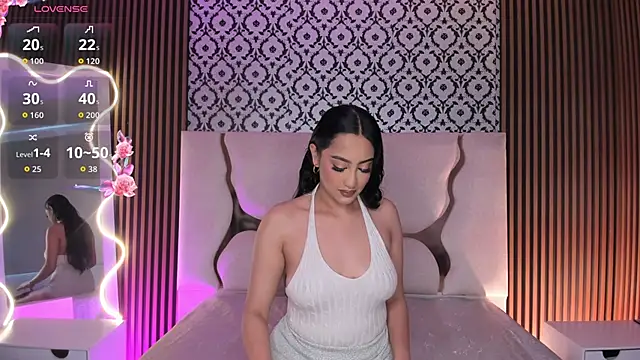 BEELLA TAY1 online show from 12-17-25, 12:54