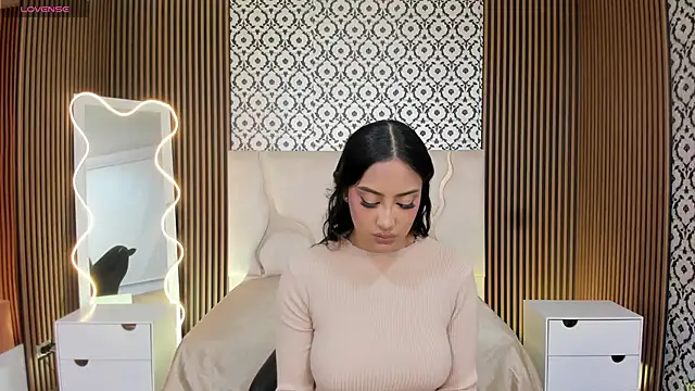 BEELLA TAY1 online show from 11-15-25, 03:05