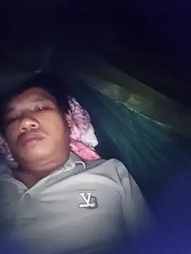 Snapshot of Dothanhthuan555 chatting on 11-17-25, 04:00 Dothanhthuan555 online show from 11-17-25, 04:00