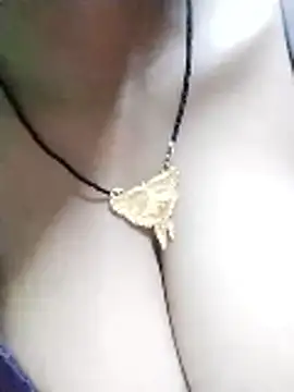 Snapshot of kiara-simmi chatting on 10-26-25, 07:42 kiara-simmi online show from 10-26-25, 07:42