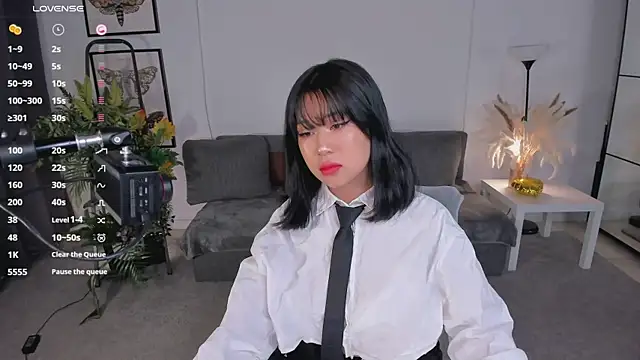 Erika Kim online show from 01-17-26, 06:39