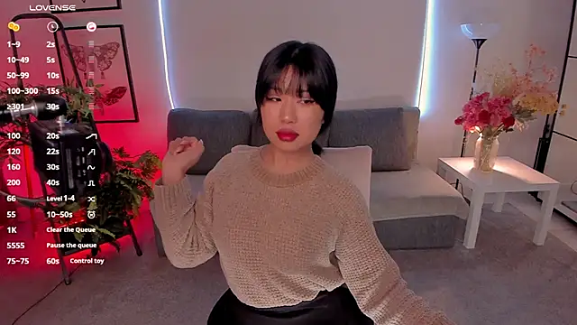 Erika Kim online show from 11-26-25, 07:52