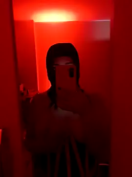 xcodigorojo online show from 11-02-25, 04:17