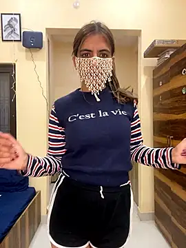 deepikaa aroraa online show from 01-09-26, 04:14