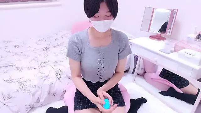 Snapshot of Tsumugi-chan chatting on 10-11-25, 08:59 Tsumugi-chan online show from 10-11-25, 08:59