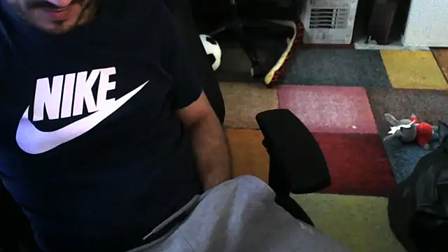 AlexGogo23 online show from 11-21-25, 02:05