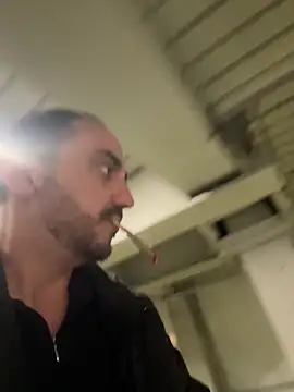 AlexGogo23 online show from 04-21-26, 04:19