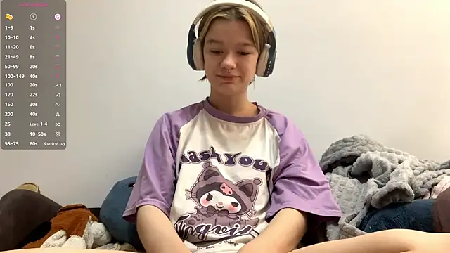 LorRebak online show from 11-28-25, 10:48