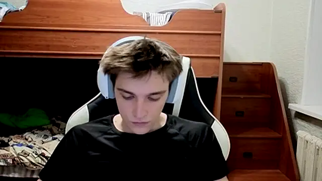 Snapshot of sweeetangeel chatting on 11-04-25, 06:01 sweeetangeel online show from 11-04-25, 06:01