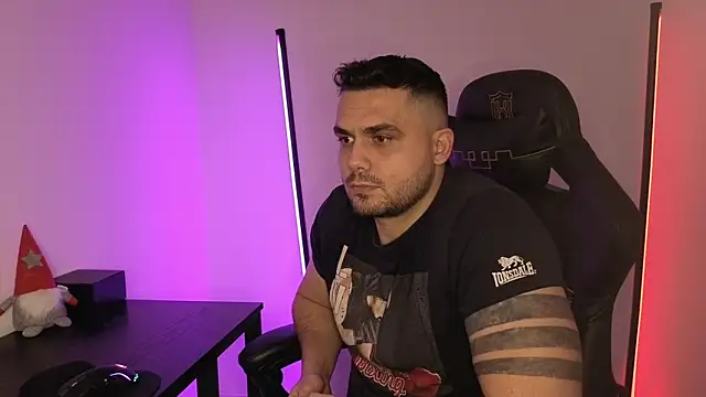 Danielbateson online show from 01-12-26, 02:02