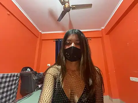 HOT HONEY10 online show from 02-16-26, 01:32