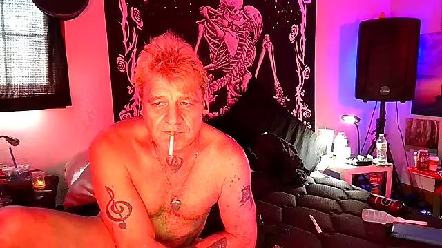 whitehole4bbc252 online show from 04-03-26, 05:52