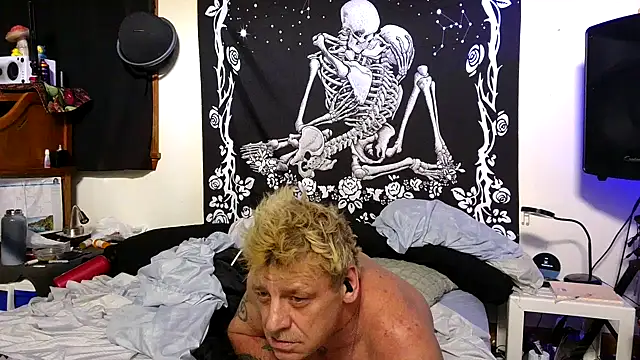 whitehole4bbc252 online show from 03-26-26, 06:22