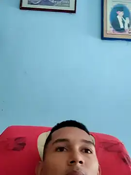 Rayangiss online show from 11-18-25, 03:37