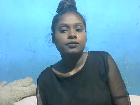 Snapshot of Indiansmiley01 chatting on 01-10-26, 04:46 Indiansmiley01 online show from 01-10-26, 04:46