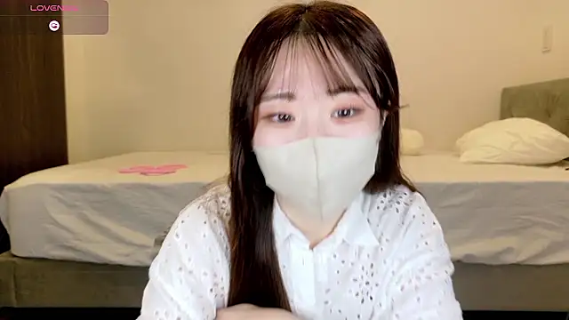 Snapshot of yura_ra_ra chatting on 05-19-26, 11:17 yura ra ra online show from 05-19-26, 11:17