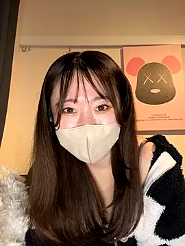 Snapshot of yura_ra_ra chatting on 10-21-25, 12:15 yura ra ra online show from 10-21-25, 12:15