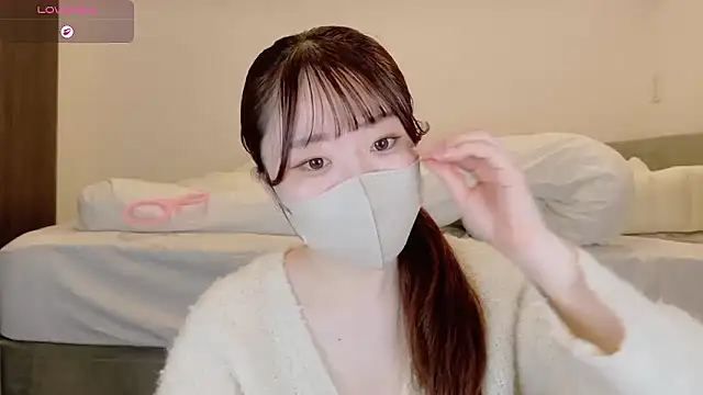Snapshot of yura_ra_ra chatting on 05-31-26, 04:40 yura ra ra online show from 05-31-26, 04:40