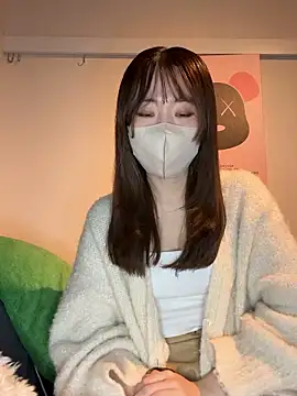 Snapshot of yura_ra_ra chatting on 10-19-25, 07:55 yura ra ra online show from 10-19-25, 07:55