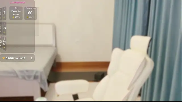 yiyi 3523 online show from 02-28-26, 11:21