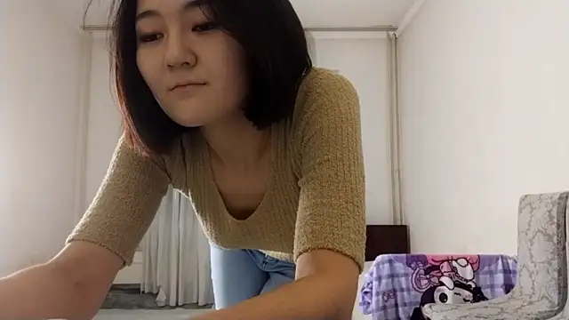 Lyndasilk online show from 12-01-25, 04:19