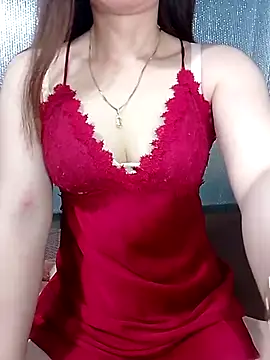 Snapshot of LeanaLy chatting on 07-04-26, 11:42 LeanaLy online show from 07-04-26, 11:42