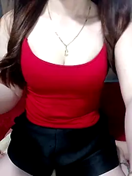 LeanaLy online show from 04-09-26, 01:18