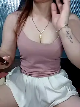 Snapshot of LeanaLy chatting on 06-30-26, 11:38 LeanaLy online show from 06-30-26, 11:38
