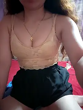 LeanaLy online show from 12-22-25, 01:22