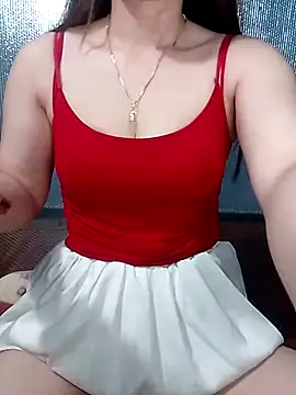 Snapshot of LeanaLy chatting on 06-24-26, 12:20 LeanaLy online show from 06-24-26, 12:20