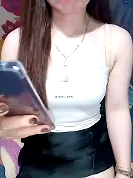 LeanaLy online show from 03-19-26, 02:55