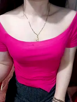 LeanaLy online show from 04-12-26, 02:42