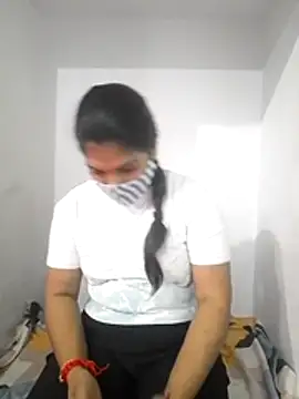 PG girl 12th online show from 12-16-25, 06:28