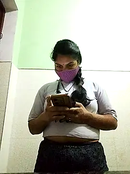 Snapshot of PG_girl_12th chatting on 10-18-25, 04:53 PG girl 12th online show from 10-18-25, 04:53