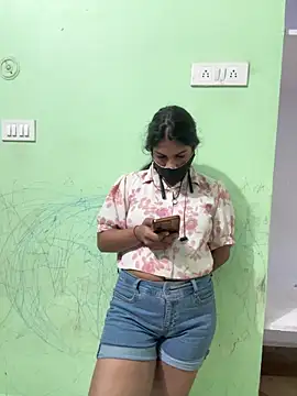 Snapshot of PG_girl_12th chatting on 10-28-25, 05:01 PG girl 12th online show from 10-28-25, 05:01