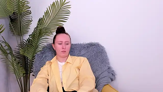 IngridCothron online show from 10-13-25, 01:12