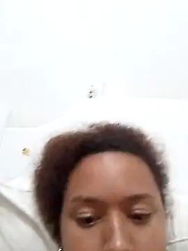 Camilanifeta online show from 12-17-25, 09:20