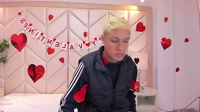 GaelCarter online show from 02-15-26, 04:24