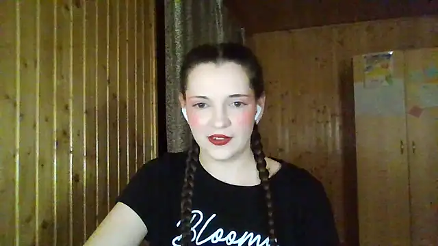 Snapshot of AmeliieLaFleur chatting on 02-05-26, 08:15 AmeliieLaFleur online show from 02-05-26, 08:15