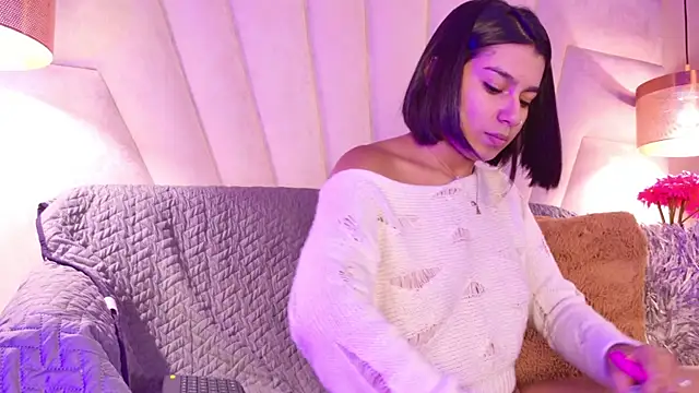 AlyssaRay online show from 12-15-25, 07:31