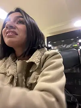 AlyssaRay online show from 02-10-26, 06:51