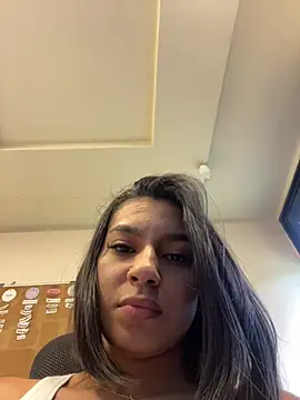 AlyssaRay online show from 02-05-26, 06:37