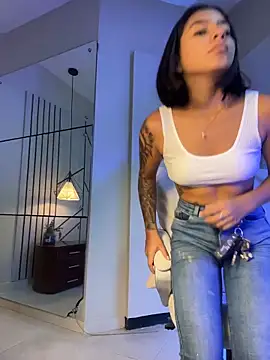 AlyssaRay online show from 03-05-26, 12:24