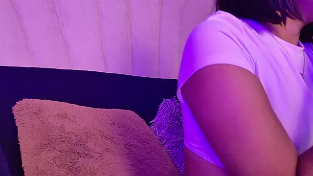 AlyssaRay online show from 12-22-25, 07:25