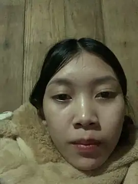 linh-lan1 online show from 11-18-25, 02:53