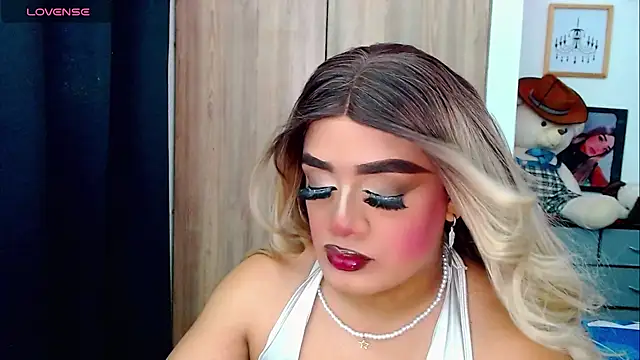 Sofiabigcock22 online show from 01-14-26, 06:00