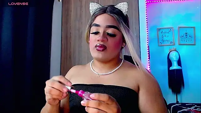 Sofiabigcock22 online show from 02-12-26, 04:12